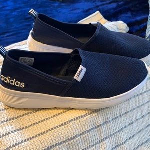 Adidas woman’s shoes, size 9 navy blue and with cloud foam